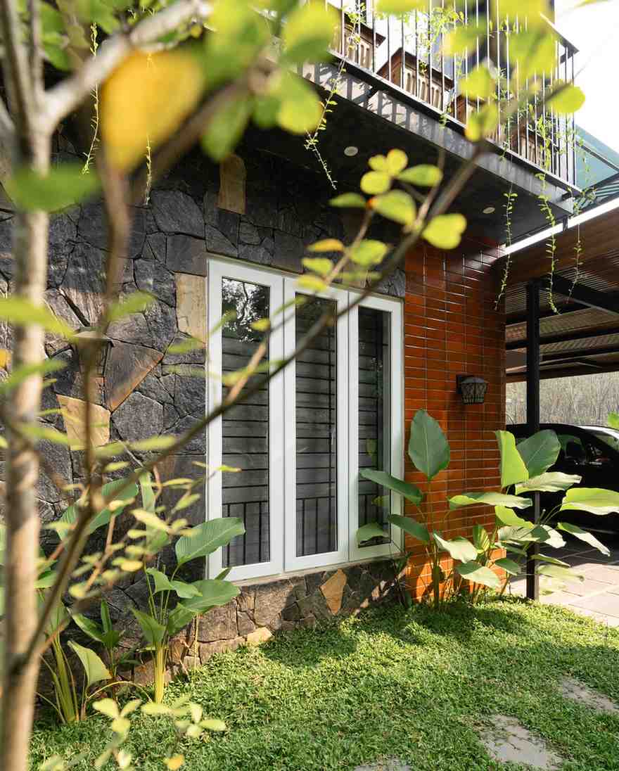 ECO FRIENDLY HOUSE